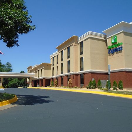 Holiday Inn Express Hotel & Suites Midlothian Turnpike, An Ihg Hotel Richmond Exterior photo